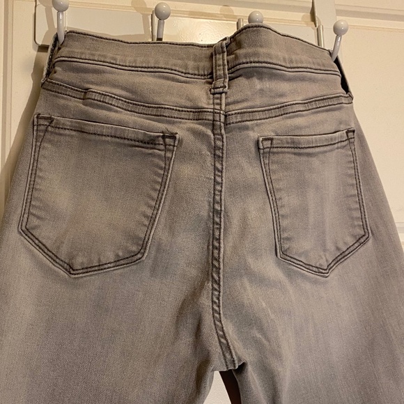 Banana Republic Factory Sculpt Skinny Grey Jeans - Picture 8 of 12